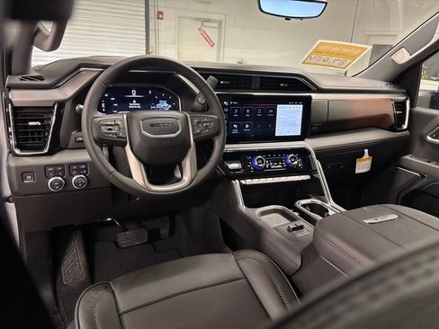 New 2025 GMC Sierra 2500 Denali w/ Denali Reserve Package image 27