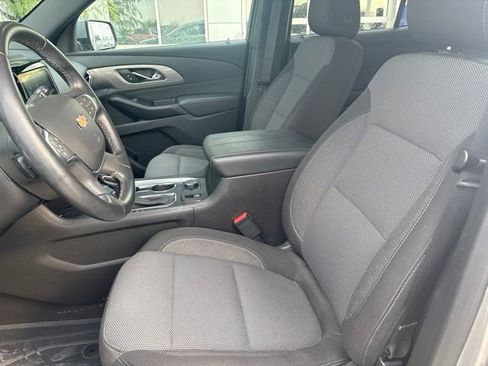Used 2023 Chevrolet Traverse LT AWD/4WD image 13