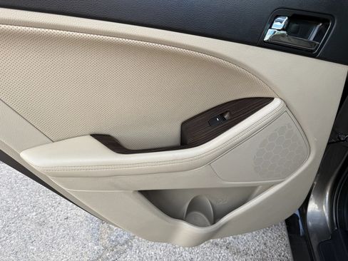 Used 2013 Kia Optima EX FWD image 12