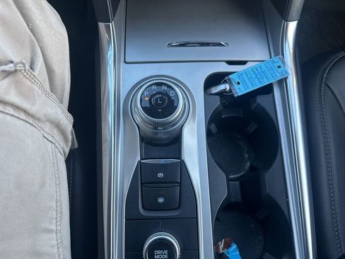 Used 2022 Ford Explorer XLT w/ Equipment Group 202A image 23