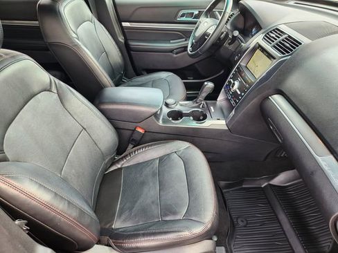 Used 2019 Ford Explorer Sport w/ Equipment Group 401A image 11