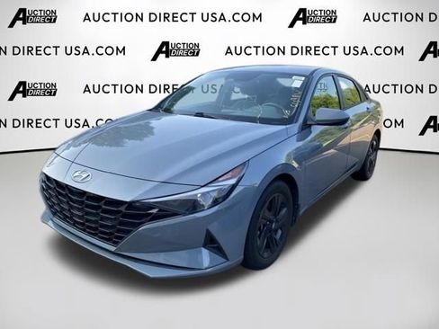 Used 2022 Hyundai Elantra SEL FWD image 1