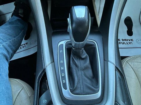 Used 2013 Ford Fusion SE FWD image 27