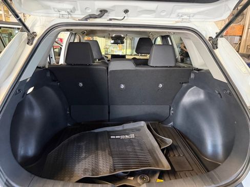 Used 2023 Toyota Corolla Cross LE image 19