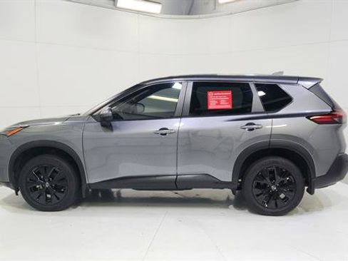 Certified 2023 Nissan Rogue SV image 5