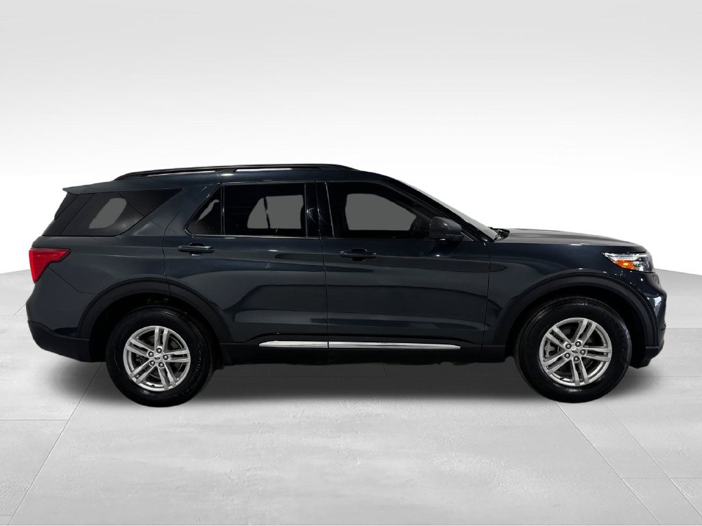Used 2023 Ford Explorer XLT AWD/4WD image 23