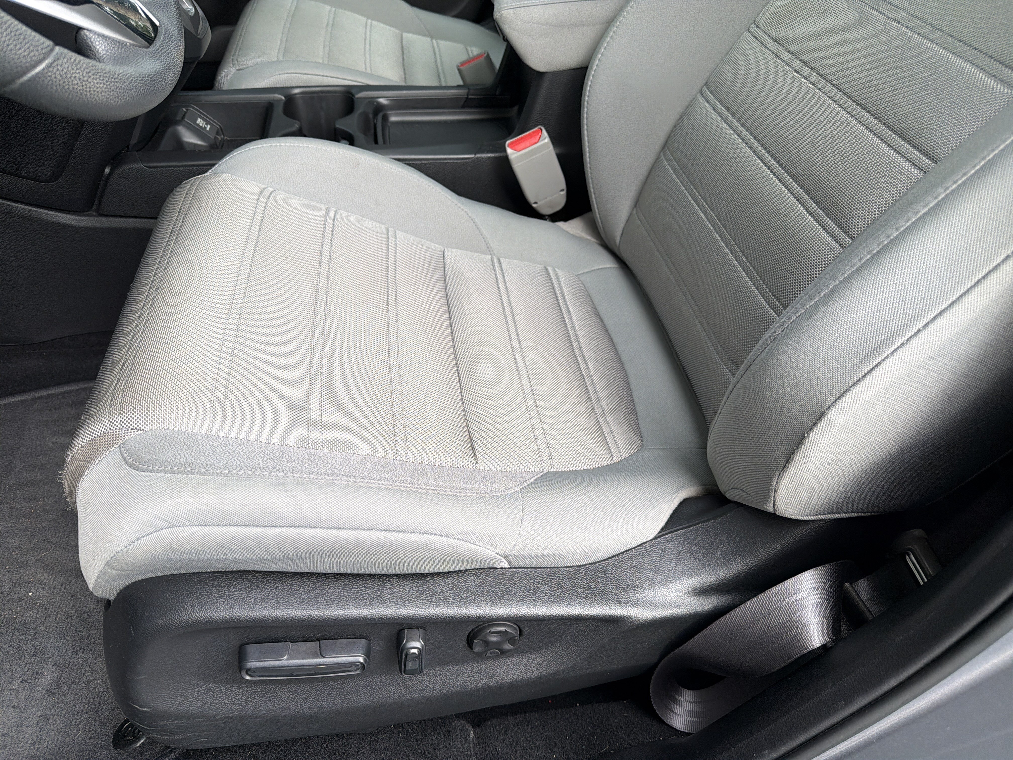 Used 2018 Honda CR-V EX image 17