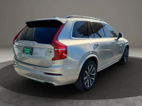 Used 2017 Volvo XC90 T6 Momentum w/ Vision Package image 5