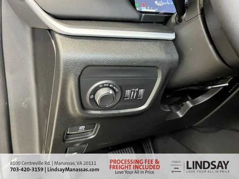New 2025 Jeep Grand Cherokee Altitude AWD/4WD image 29