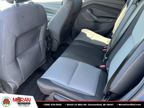 Used 2018 Ford Escape SE w/ SE Sync 3 Package AWD/4WD image 12