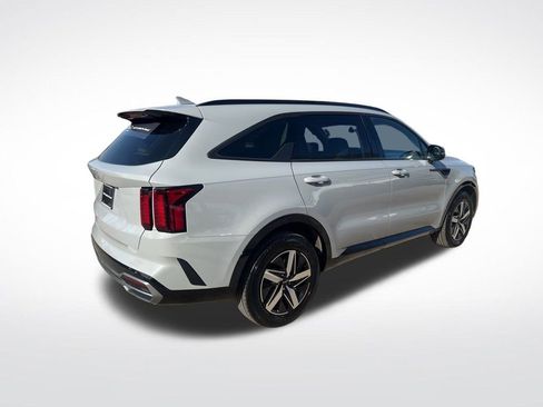 Certified 2023 Kia Sorento EX w/ Panoramic Sunroof Package image 45