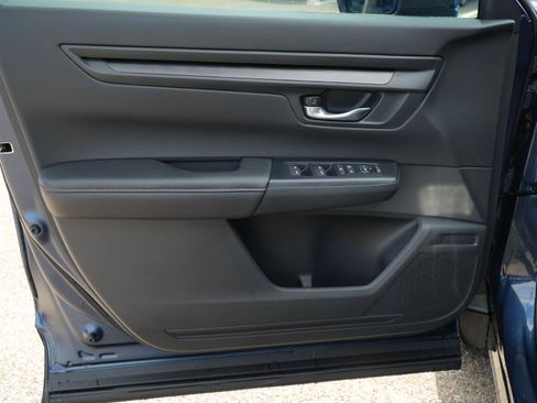 Used 2026 Honda CR-V Sport image 13
