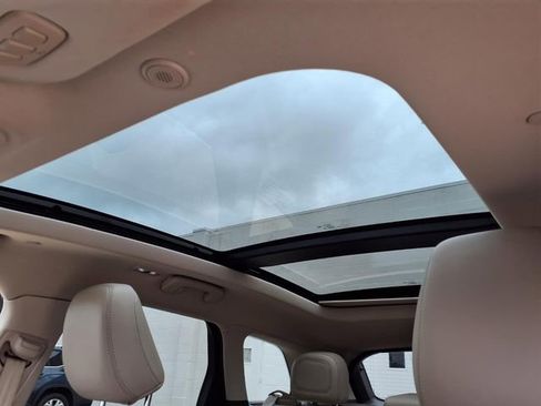 Certified 2022 Lincoln Corsair Reserve w/ Luxury Package FWD image 9