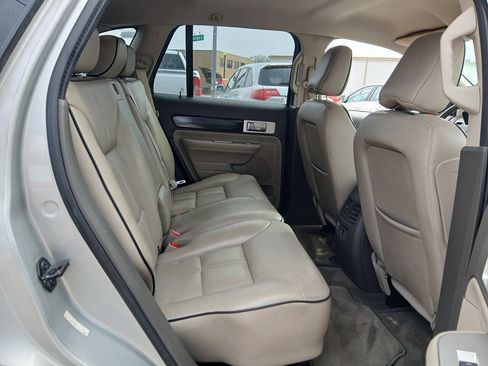 Used 2009 Lincoln MKX 2WD image 6