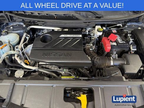 Used 2023 Nissan Rogue SV AWD/4WD image 12
