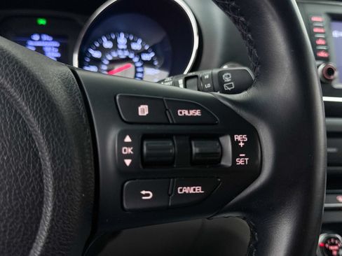 Used 2020 Kia Sedona EX FWD image 35