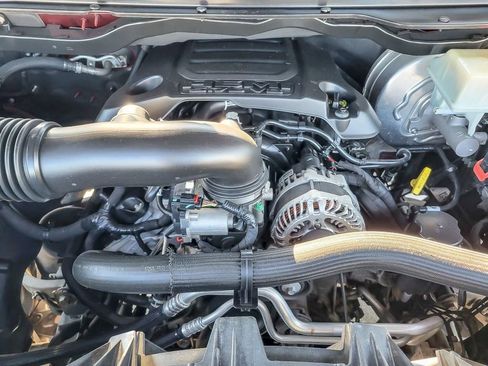 Used 2019 RAM 1500 Laramie image 25