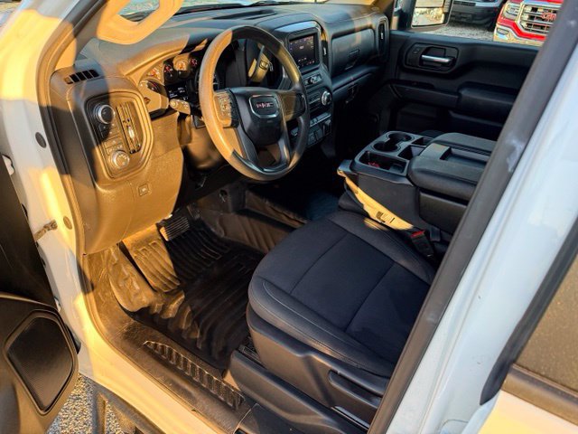 Used 2024 GMC Sierra 2500 Pro w/ Convenience Package AWD/4WD image 17