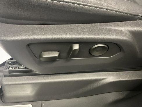 Used 2025 Chevrolet Silverado 1500 LTZ w/ LTZ Premium Package image 12