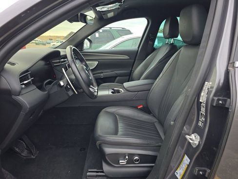 Used 2024 Maserati Grecale GT image 7