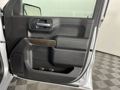 Used 2020 Chevrolet Silverado 1500 LT w/ All-Star Edition image 16