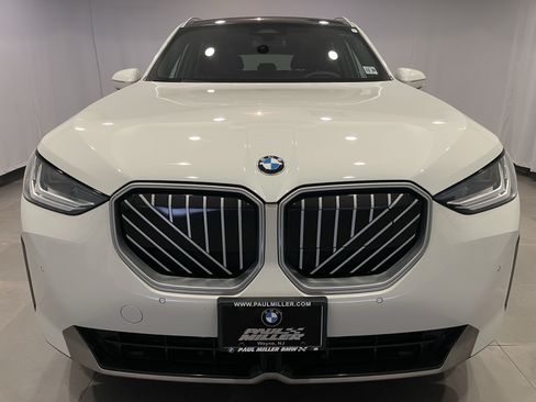 Used 2026 BMW X3 xDrive30i w/ Convenience Package AWD/4WD image 2