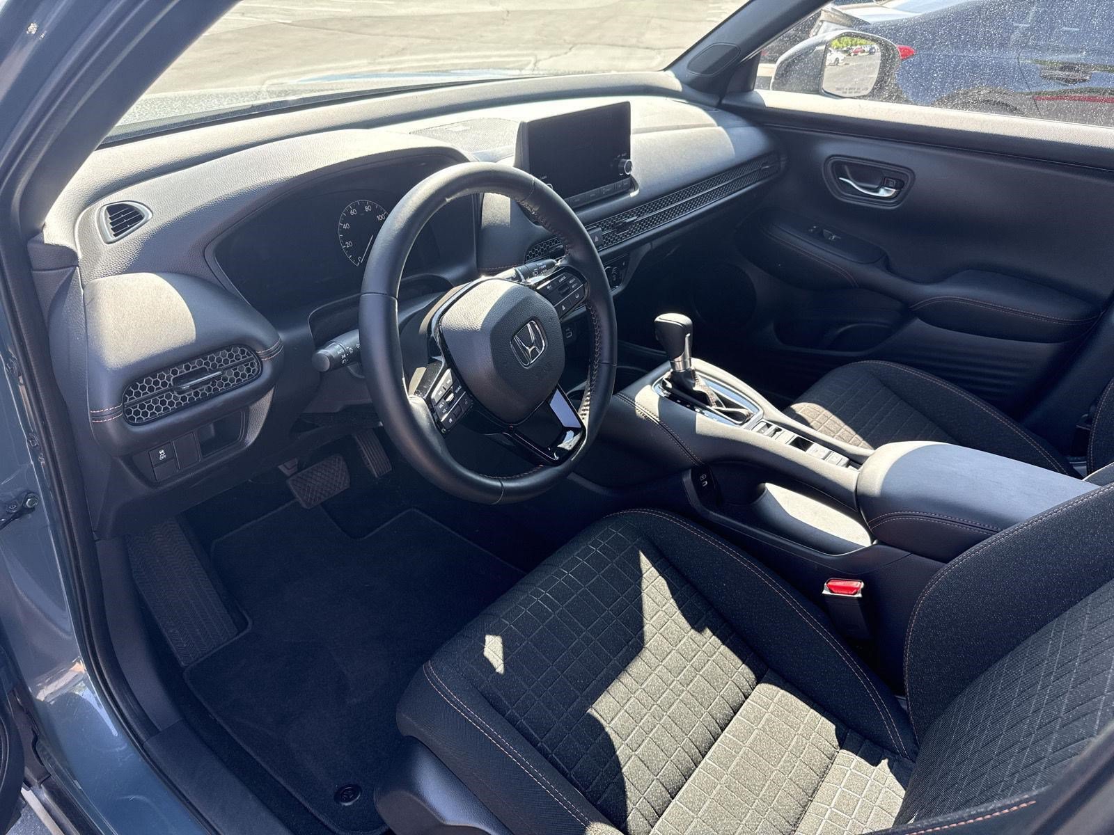 Certified 2025 Honda HR-V Sport image 12