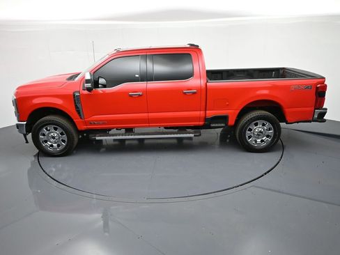 Used 2025 Ford F250 Lariat w/ Chrome Package AWD/4WD image 32