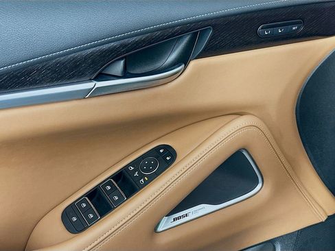 Used 2022 INFINITI QX60 Sensory w/ Cargo Package image 18