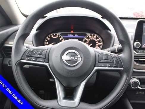 Used 2024 Nissan Altima 2.5 SV image 26