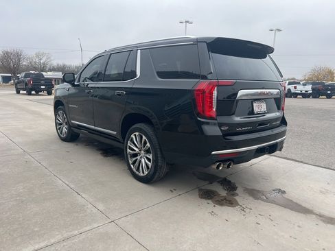 Used 2021 GMC Yukon Denali w/ Denali Premium Package image 7