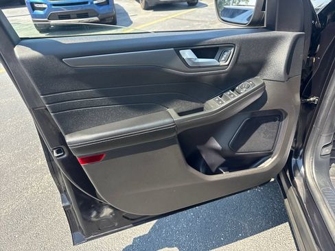 Used 2024 Ford Escape SE FWD image 47