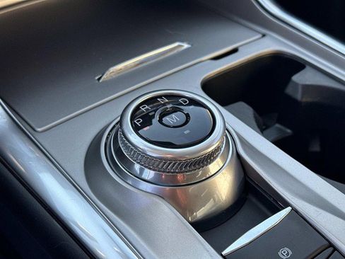 Used 2020 Ford Explorer Limited image 31