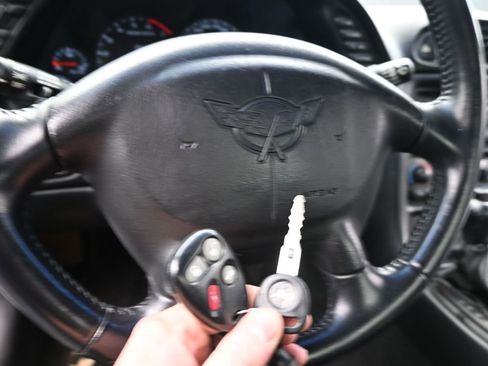 Used 2003 Chevrolet Corvette Convertible w/ Preferred Equipment Group1 image 42