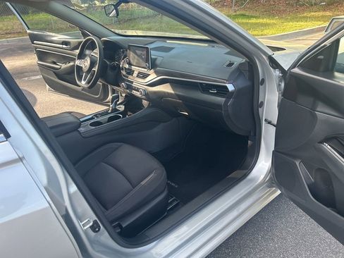 Certified 2023 Nissan Altima 2.5 SV FWD image 23