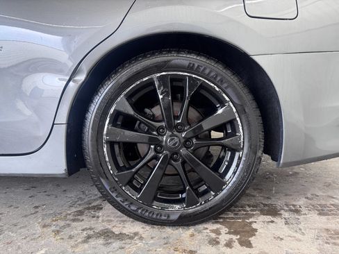 Used 2017 Nissan Altima 2.5 SR w/ Midnight Edition Package FWD image 14