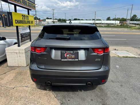 Used 2018 Jaguar F-PACE Premium AWD/4WD image 4