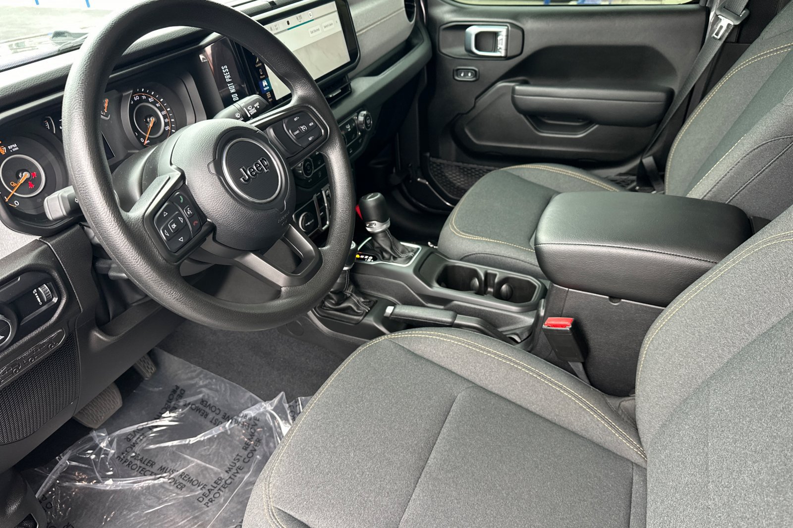 Used 2025 Jeep Gladiator Sport AWD/4WD image 12