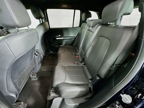 Used 2023 Mercedes-Benz GLB 250 4MATIC image 31
