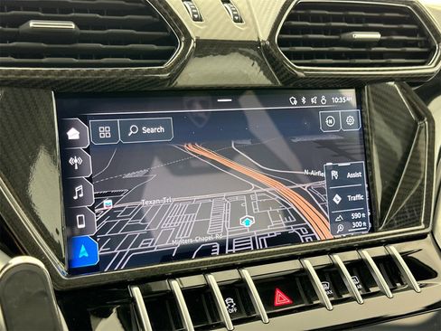 Used 2021 Lamborghini Urus Base image 13