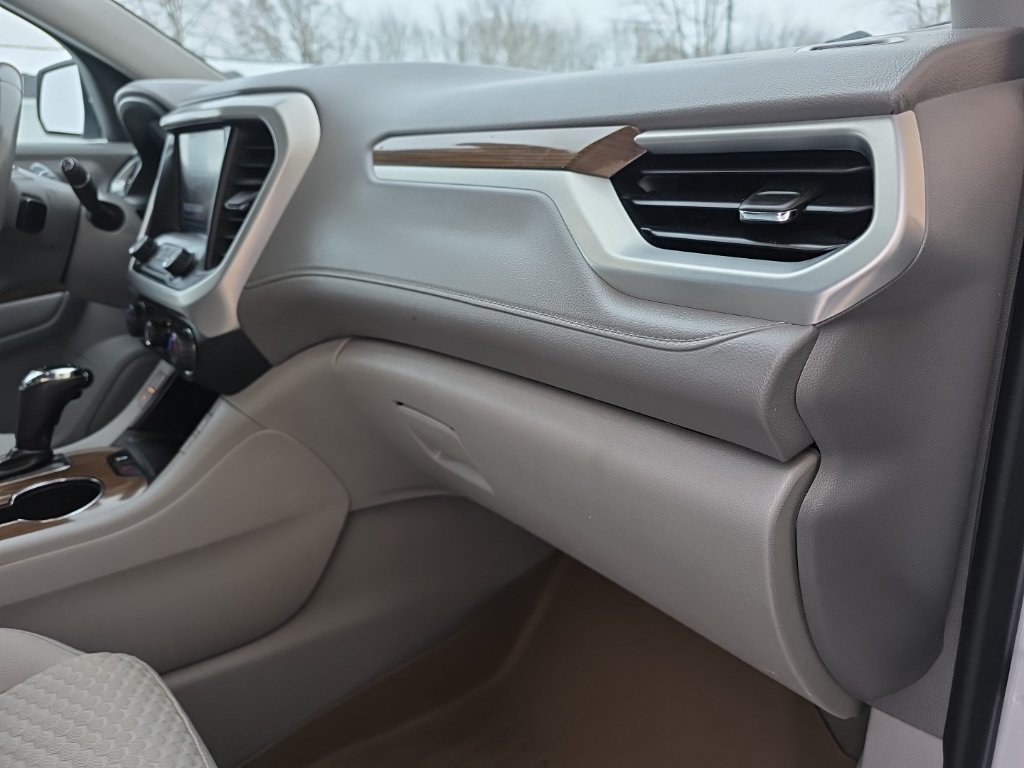 Used 2018 GMC Acadia SLE FWD image 24