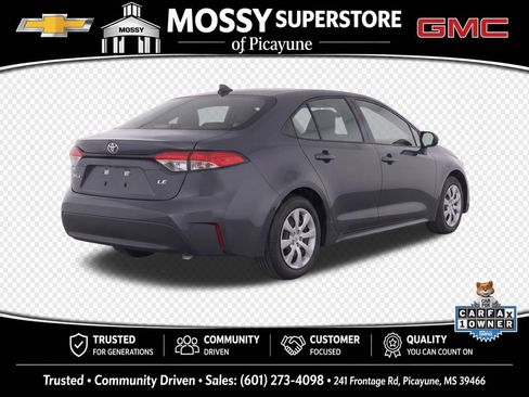Used 2025 Toyota Corolla LE FWD image 4