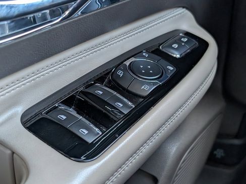 Used 2020 Lincoln Corsair FWD w/ Premium Package image 24