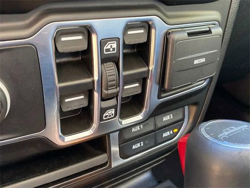 Used 2022 Jeep Gladiator Overland w/ Popular Equipment Package image 13