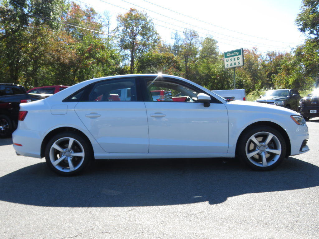 Used 2016 Audi A3 2.0T Premium w/ Audi MMI Navigation Plus AWD/4WD image 4