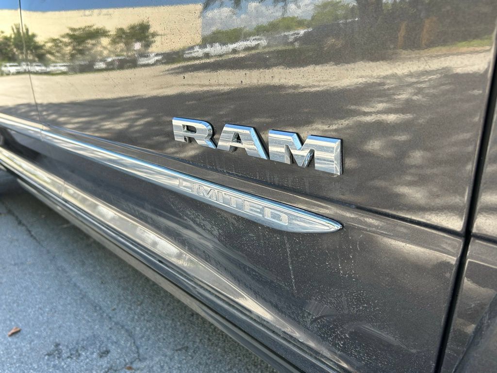 New 2026 RAM 3500 Limited AWD/4WD image 36