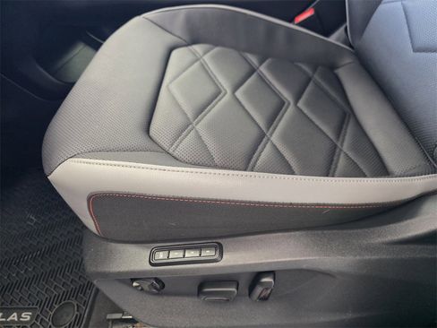 Used 2024 Volkswagen Atlas Peak Edition SEL image 17