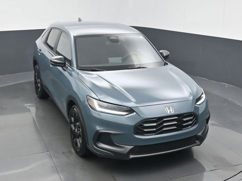 Certified 2024 Honda HR-V Sport image 3