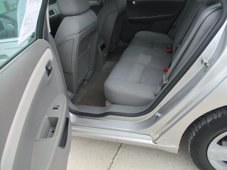 Used 2008 Chevrolet Malibu LS FWD image 8