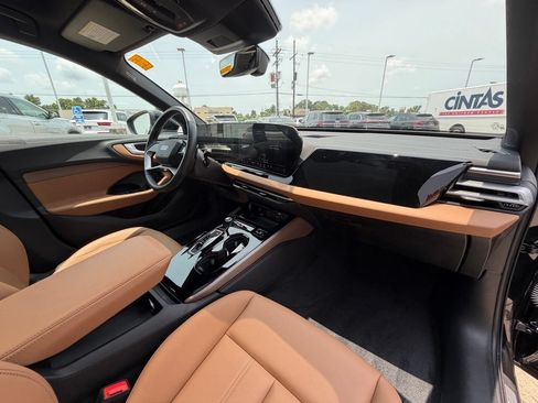 Used 2025 Audi A5 2.0T Premium w/ Convenience Package AWD/4WD image 30